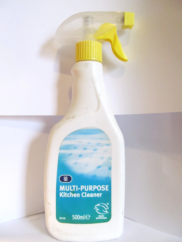 (HH) MULTISURFACE KITCHEN CLEANER 500ml [2010] {5000128 4… Flickr