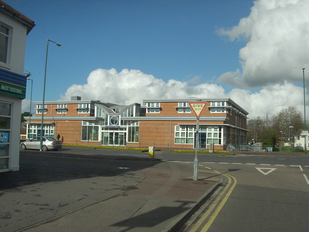 KINSON LIBRARY / THE HUB. WIMBORNE RD. KINSON. BOURNEMOUTH… Flickr