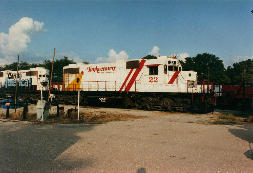 Yankeetown Dock SD382 22 sits outside the shop in Yankeet… Flickr