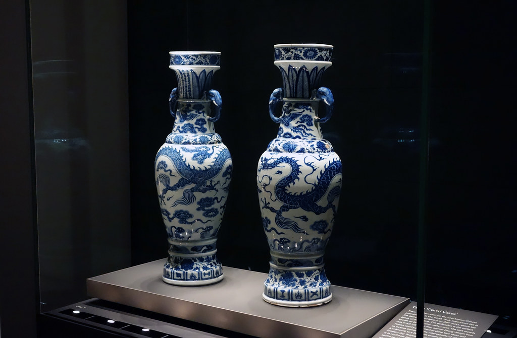 The David Vases (slight angle) The David Vases, 1351 (Yuan… Flickr