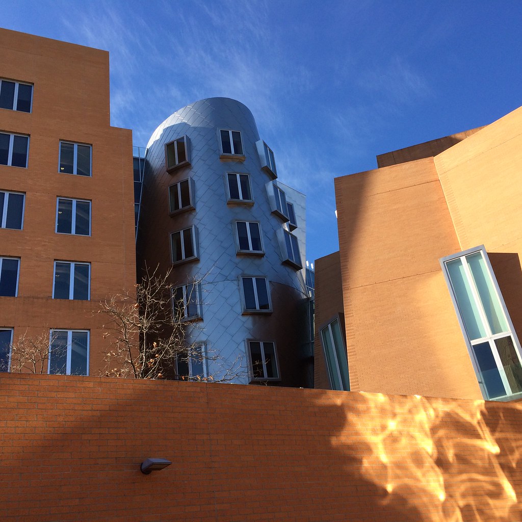 2013 EcoDistricts Summit Tour in Kendall Square Kendall Square
