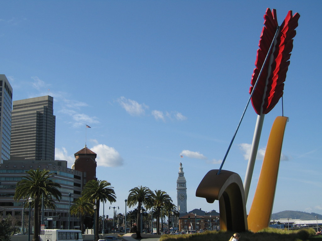 Oldenburg along the Embarcadero Oldenburg along the Embarc… Flickr