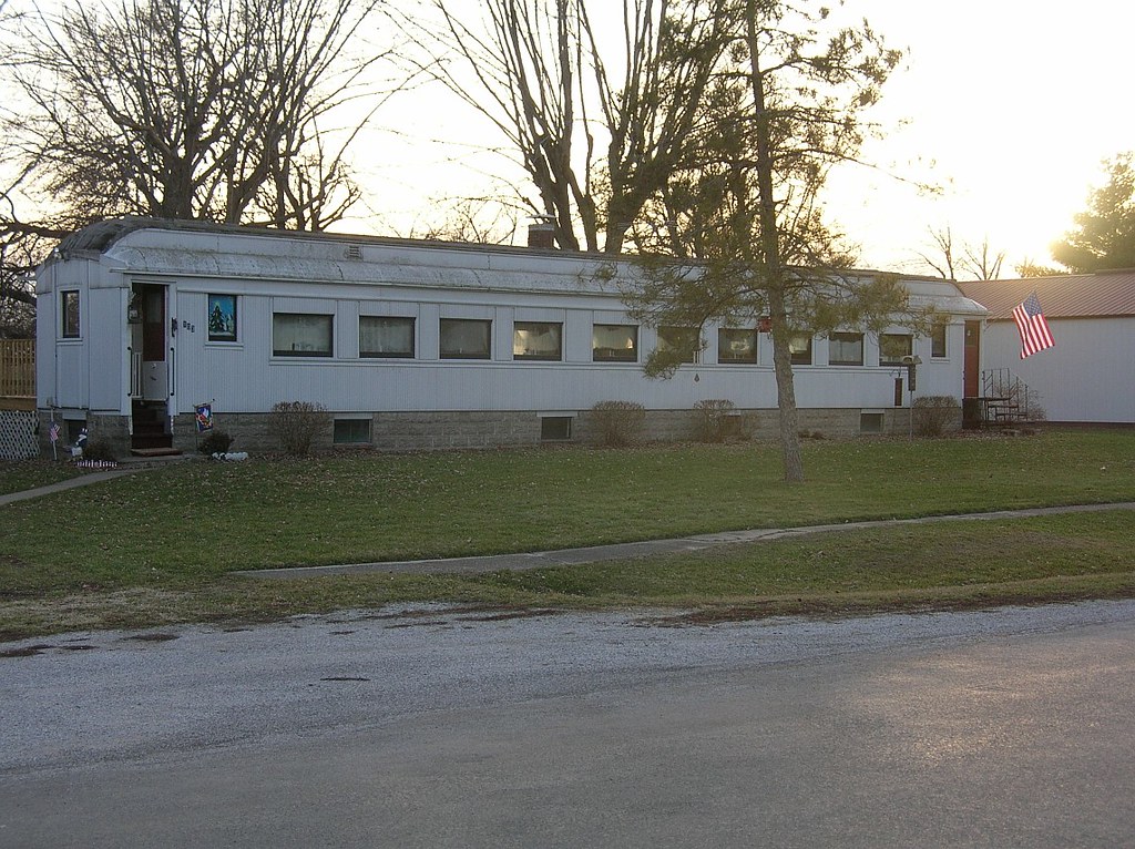Railcar House in Dorchester, IL Yes, someone took this old… Flickr