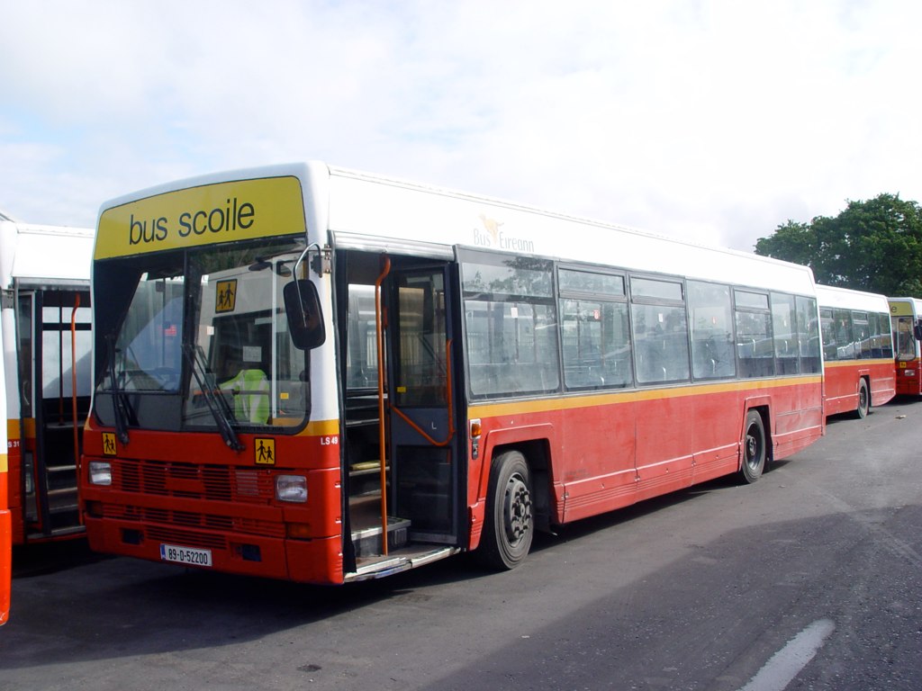 BUS EIREANN LS49 89D52200 LONGFORD 040804 David Beardmore Flickr