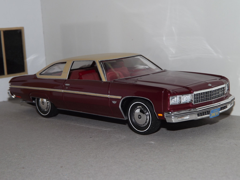 Chevy Caprice 1976 Kit MPC Escala 1/25 Pintado com tinta a… Andre