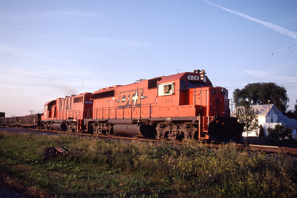 DT&I GP402 424 at Malinta OH on 6/25/80 The sale of the … Flickr