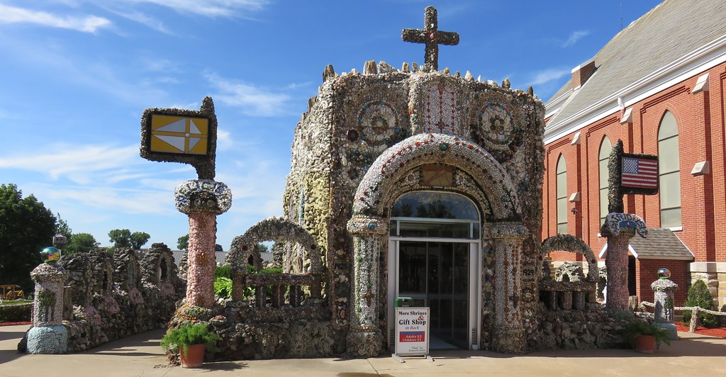 Dickeyville Grotto (Dickeyville, Wisconsin) For more infor… Flickr