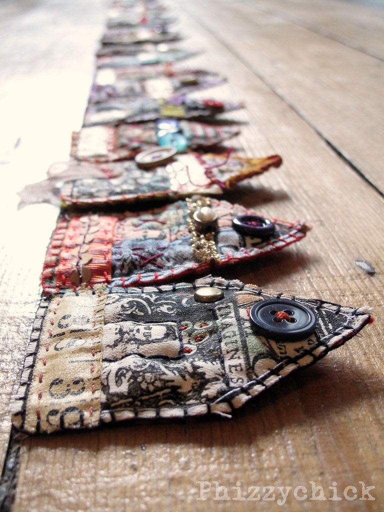 Fabric House Brooches The start of an addiction I think! w… Flickr