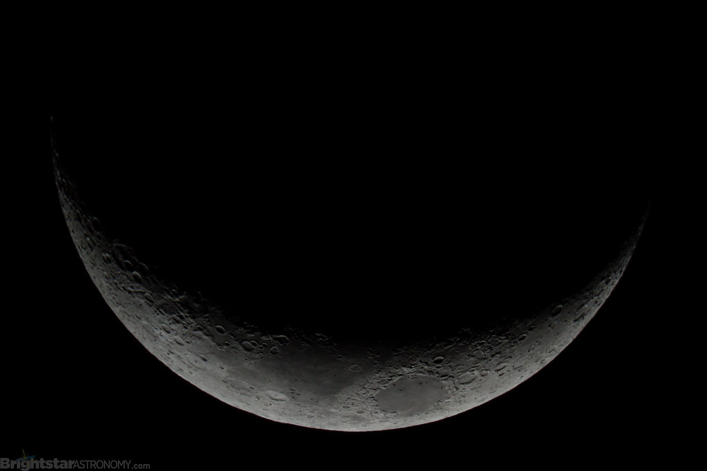 17 illuminated crescent Moon The 17 illuminated crescent… Flickr
