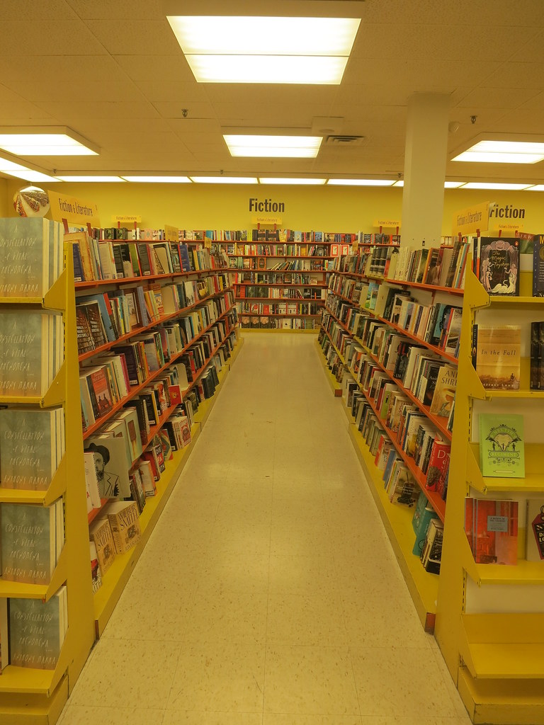 IMG_1355 World's Biggest Book Store on Edward Street....wh… Flickr