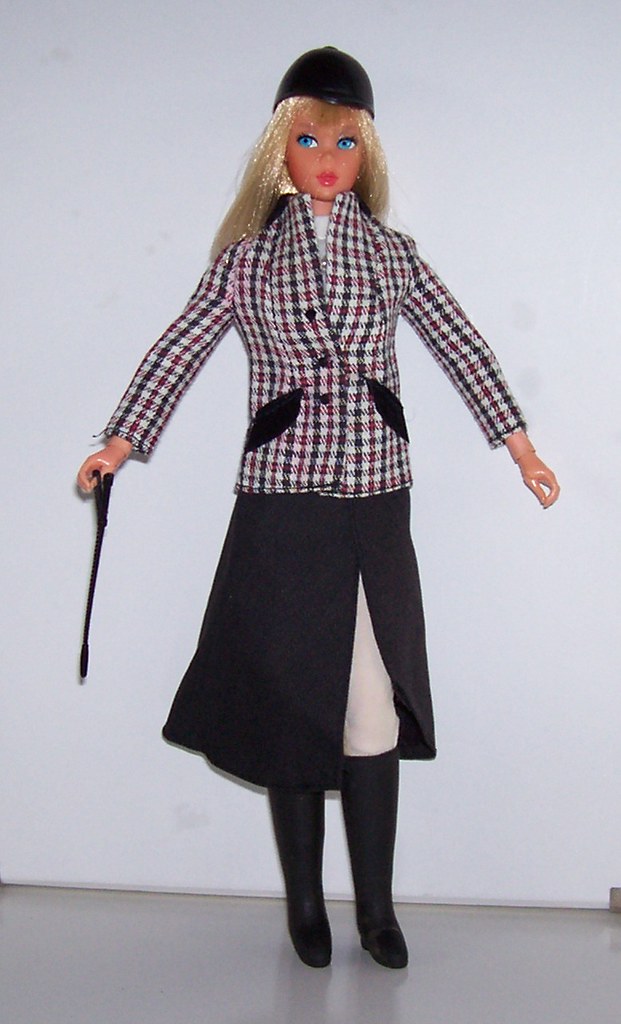 Equestrienne Barbie in Fashion Originals 9423 (Europe Exc… Flickr