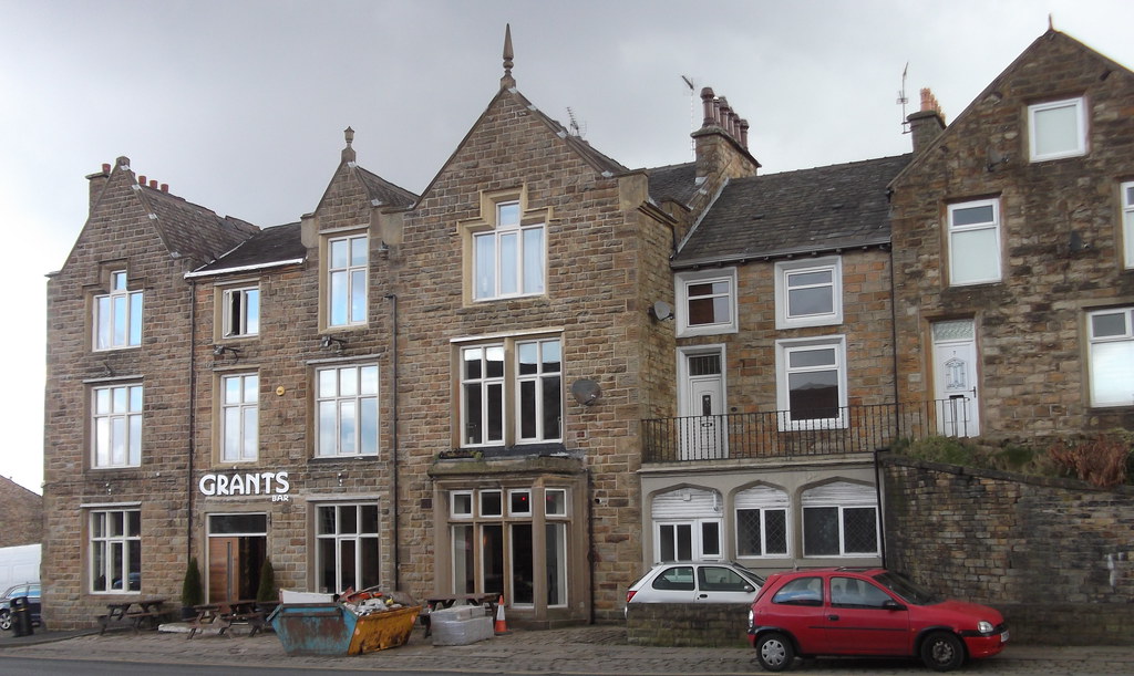 "Grants Bar" was "The Hargreaves Arms" (Pub) 1 Manchester Road