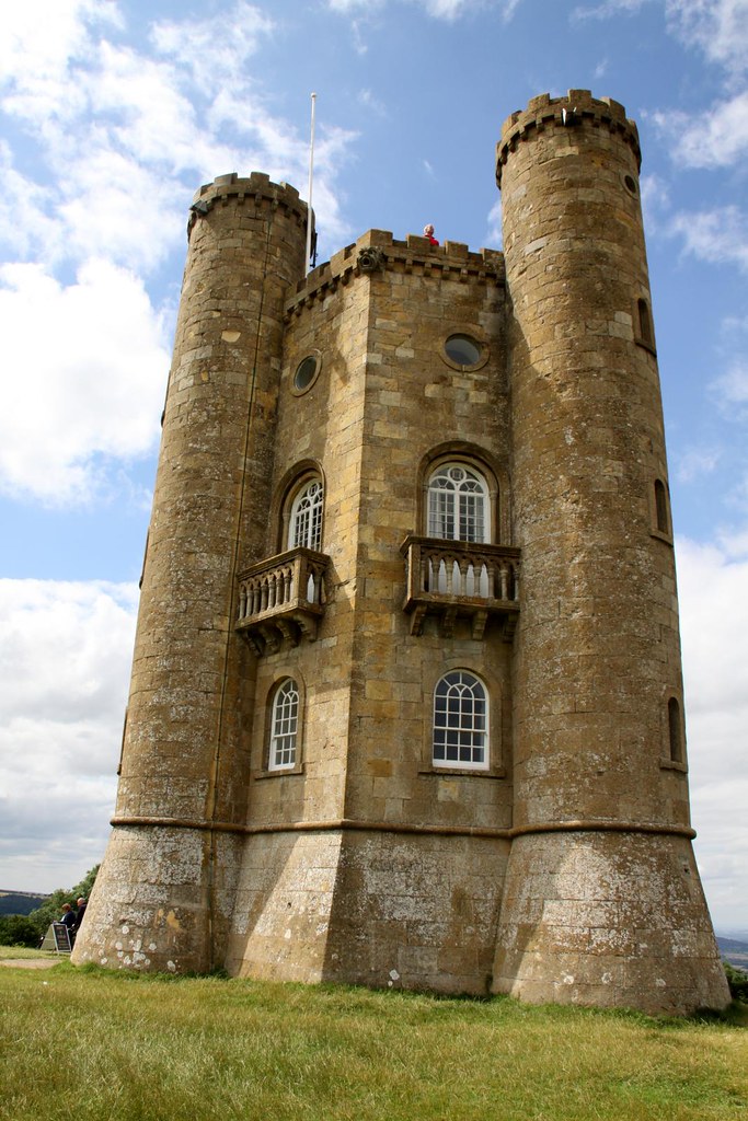 Broadway Tower The Highest Little Castle in The Cotswold… Flickr