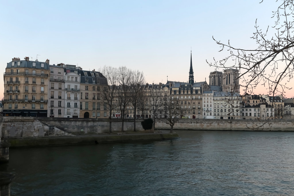 Quai de l'Hôtel de Ville Paris (France) Quai de l'Hôtel … Flickr