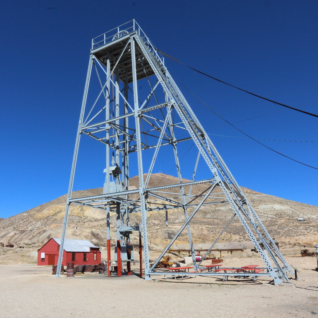 Mizpah Headframe The richest mine in a rich district. Firs… Flickr