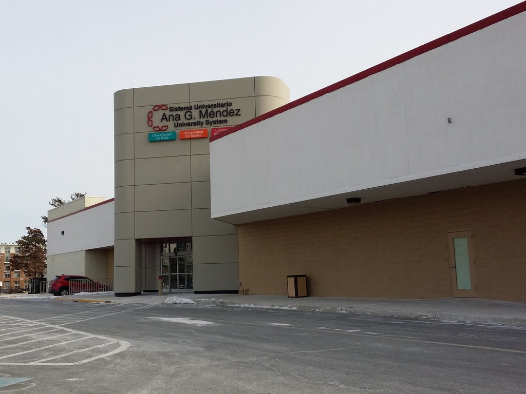 Former Circuit City in Wheaton, Maryland Former Circuit Ci… Flickr