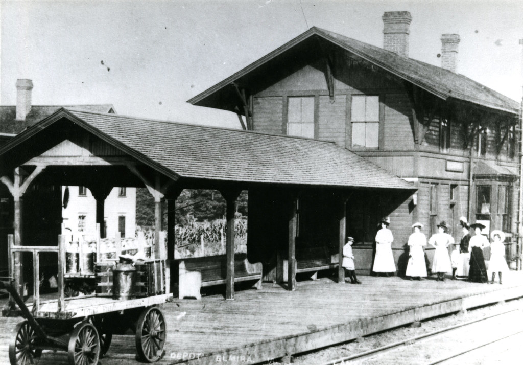 Railroads Depots Elmira, Iowa Depot along narrow gauge… Flickr