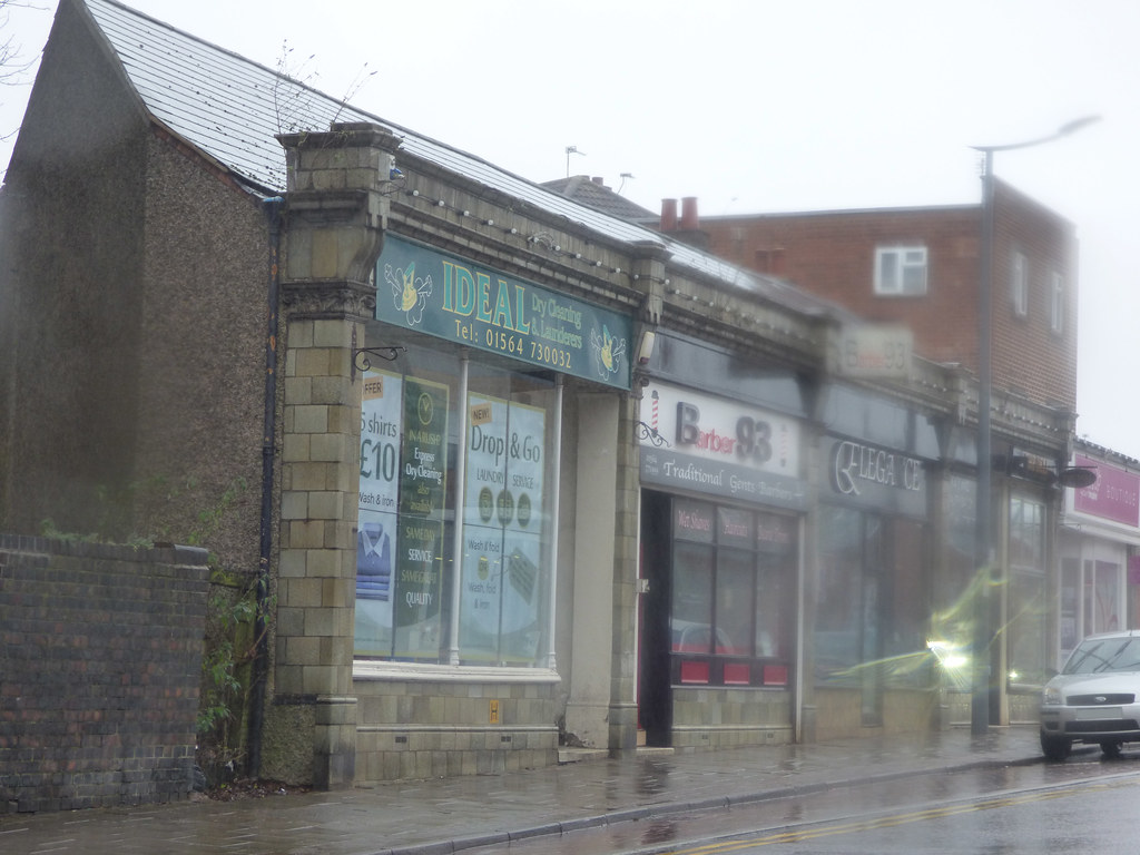 Shops Grange Road and Station Road, Dorridge Shops Gra… Flickr
