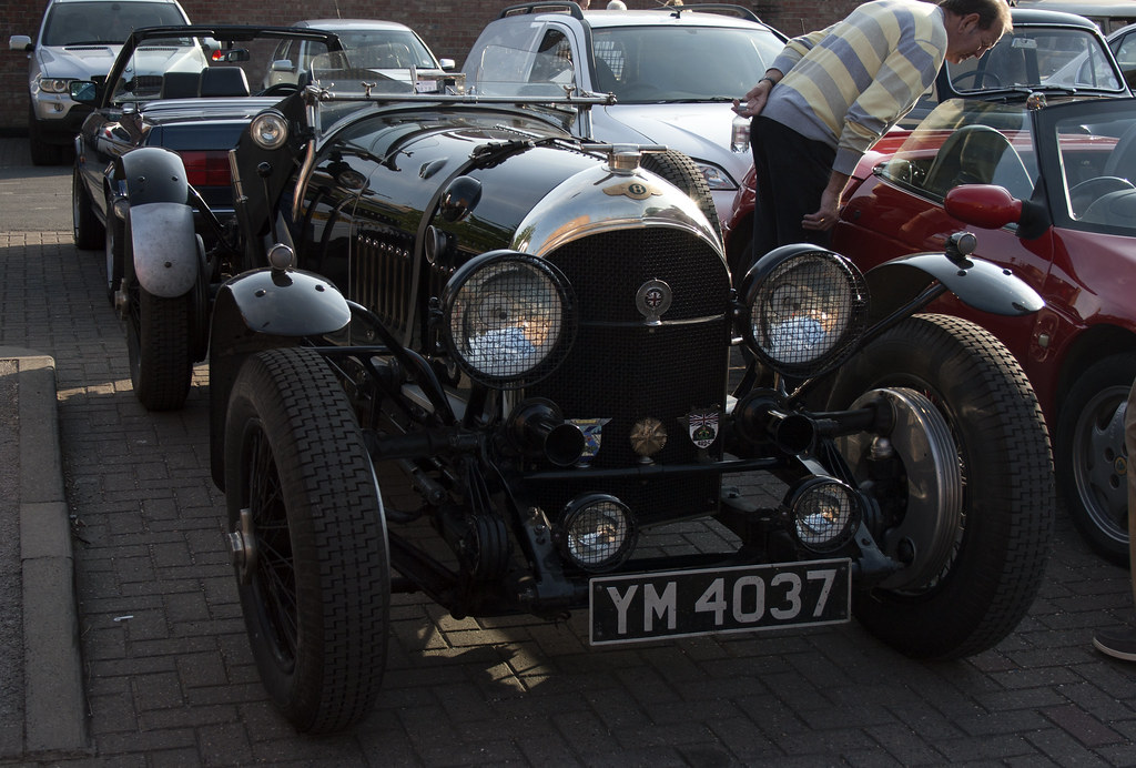 Bentley A Bentley at the Beverley Classic Car Show on the … Flickr