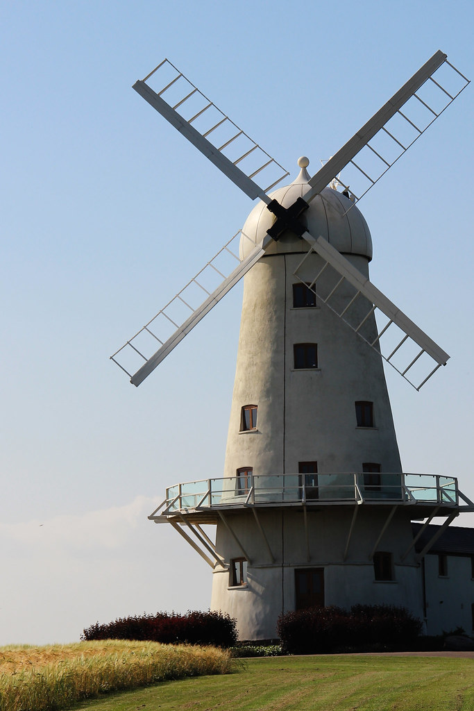 Llancayo Windmill, Usk lauren_imo Flickr