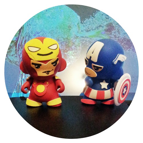 Munny Toys da Kidrobot & Marvel Presentes da Escola Imag… Flickr