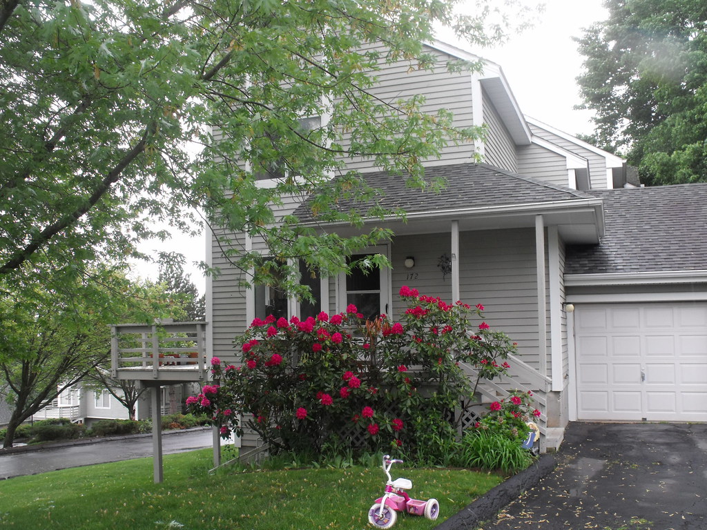 2BR /1.5Ba 1164ft2 townhouse for rent 1,500/mo Delightful… Flickr