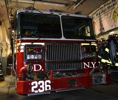 FDNY ENGINE COMPANY 236 | www.facebook.com/groups/nycfirebuf… | Flickr