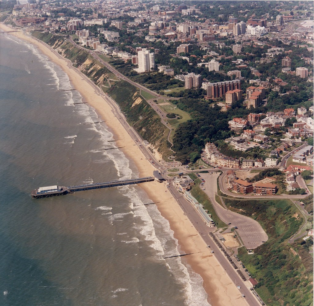 AERIAL VIEW. PIER / SEA RD. BOURNEMOUTH. DORSET. … Flickr