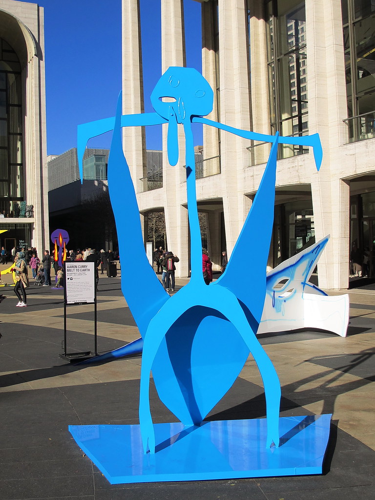 5583_Sculpture at Lincoln Center COMING of age in San Anto… Flickr