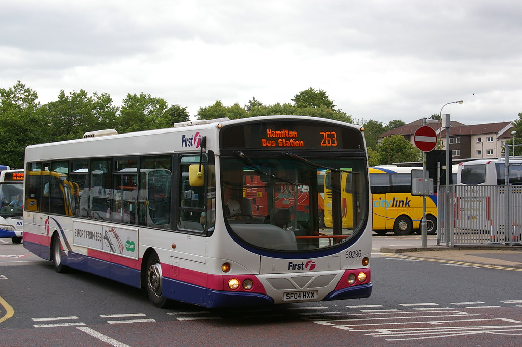 FIRST 69296 SF04HXX Buchanan Bus Station, Glasgow 28/8/13