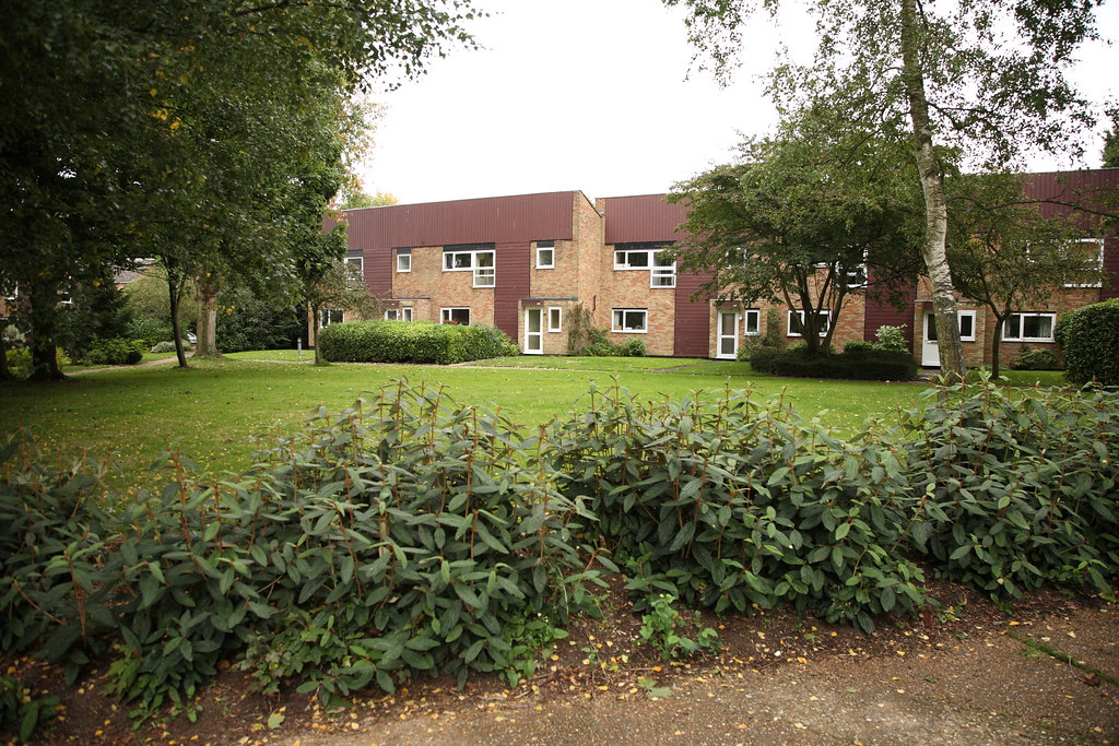 New Ash Green Housing (19678) and green space by Eric Lyo… Flickr