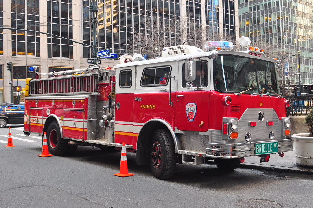 Metropolitan Fire Engine 62 1975 Mack/1993 Swab refurbish … Flickr