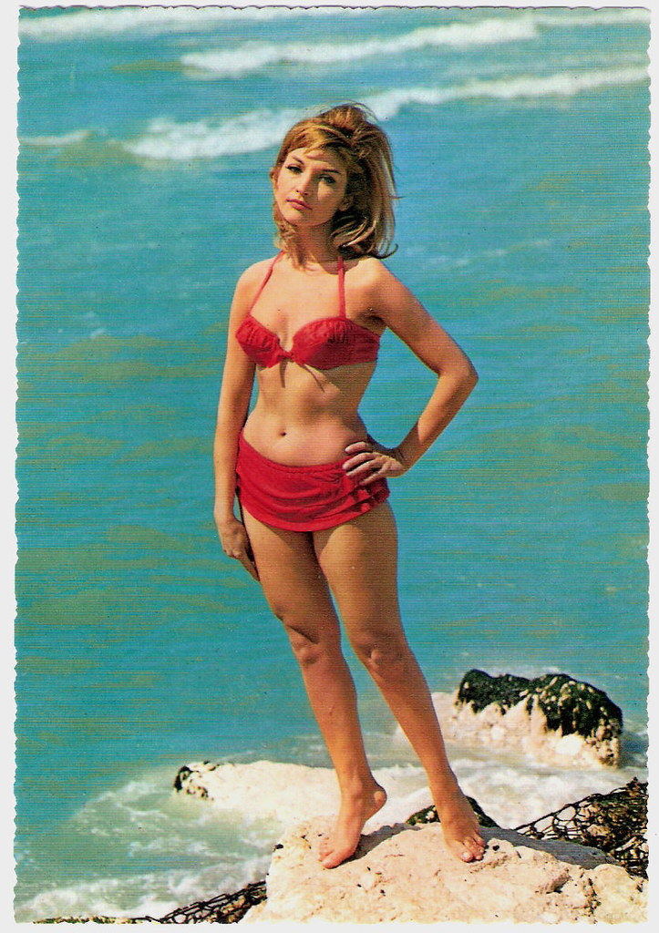 Let's Make Love Italian postcard by Cecami, no. 353. Truus, Bob