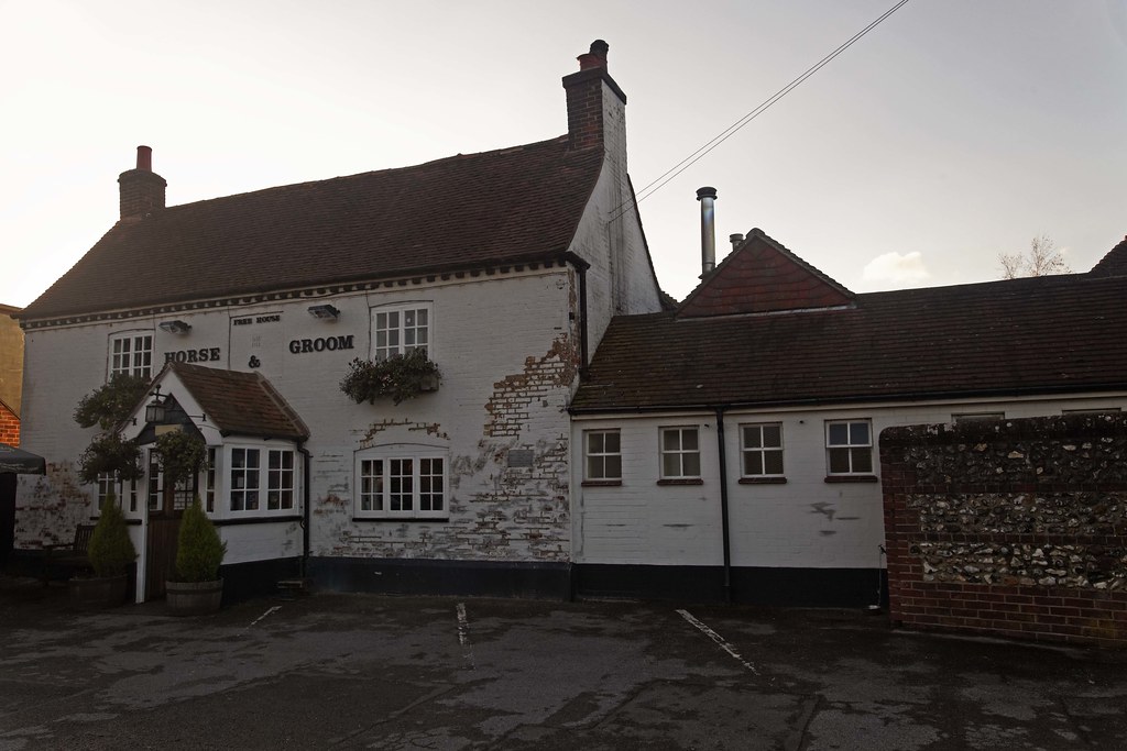 East Ashling, Horse & Groom Dayoff171 Flickr