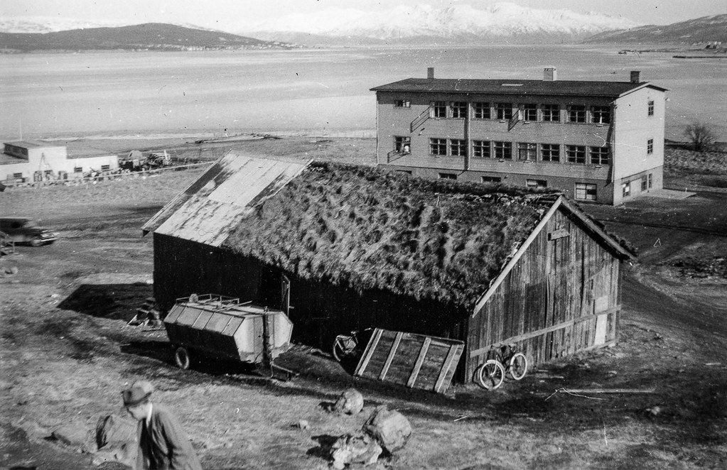 PEMBYM00187 Storsteinnes gård i Tromsdalen, fastlandet i… Flickr