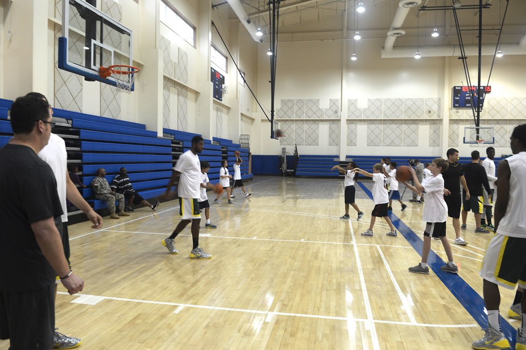 Youth Basketball Clinic with Oregon Ducks U.S. Army Garr… Flickr