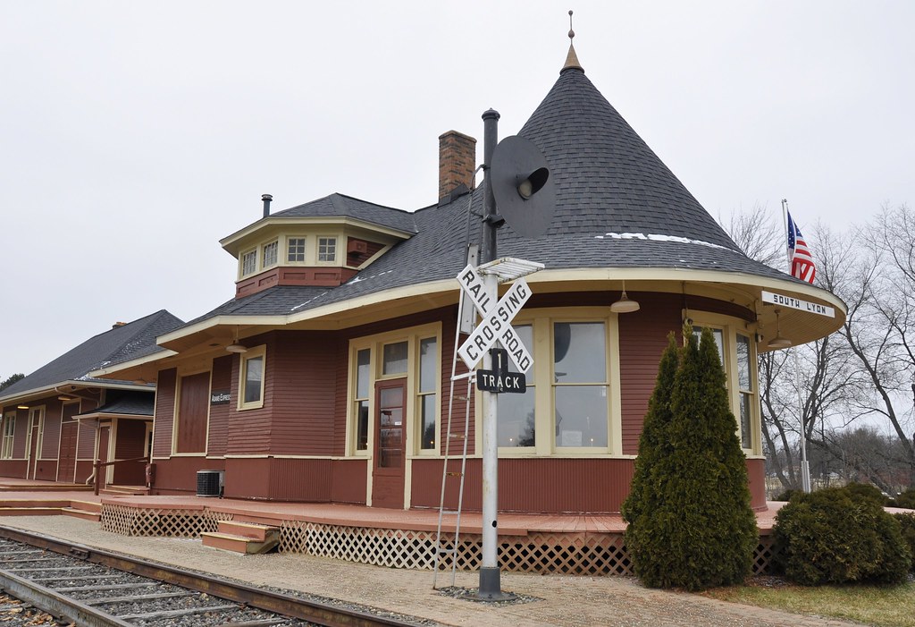 South Lyon, Michigan (4 of 9) Grand Trunk Western (GTW) pa… Flickr