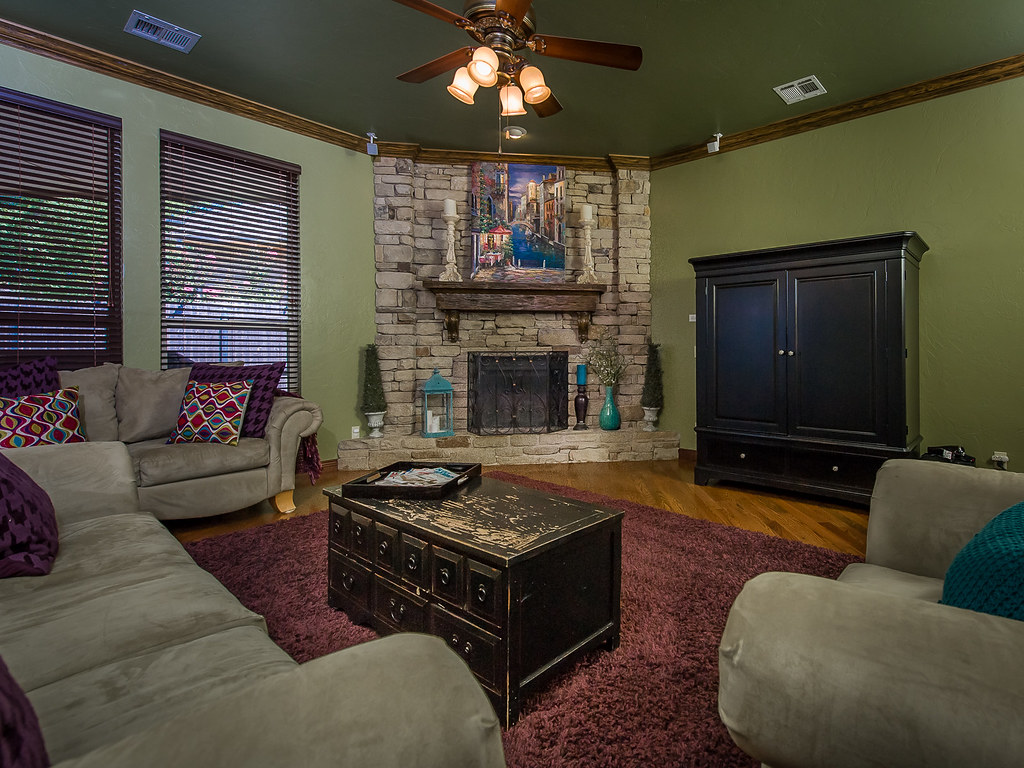 Lone Oak Park 4616 NW 161st St Edmond OK Living room Bill Wilson