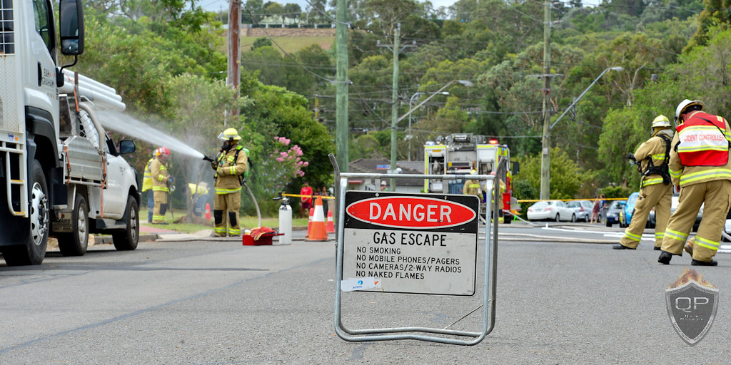 Toongabbie Gas Leak 7th January 2014 Fire & REscue respond… Flickr
