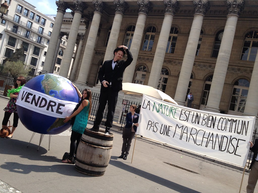 Les Amis de la Terre France Criticising the 'green