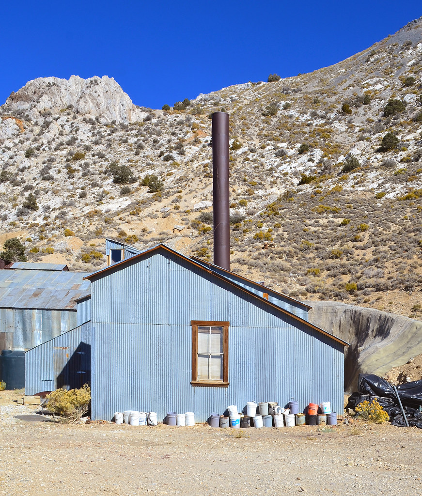 Cerro Gordo, CA W. end of Union Mine mill bldg/hoist works… Flickr