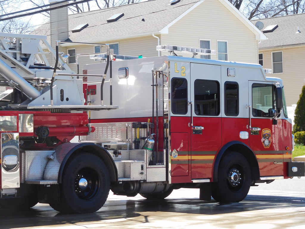Elmont FD Truck 2, Elmont, New York Elmont FD Truck 2, Elm… Flickr