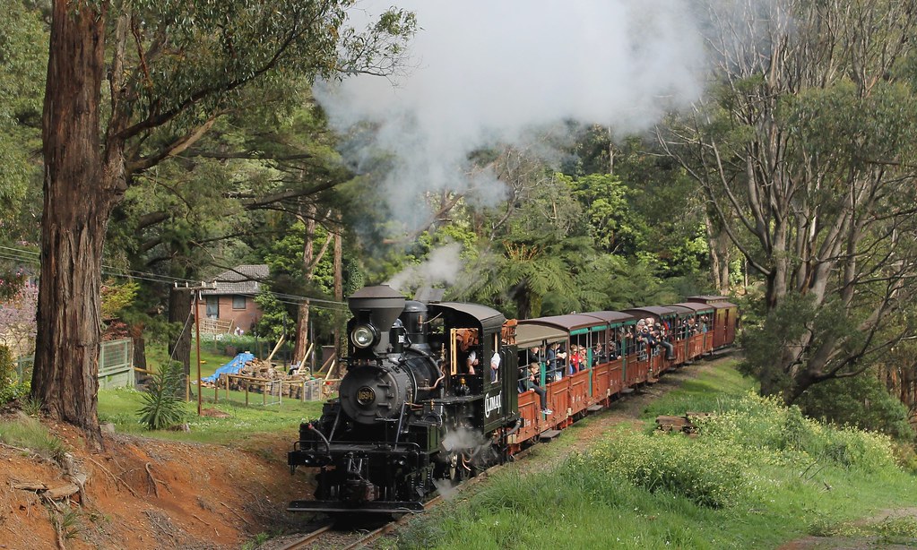 Climax at Emerald Bank Climax 1694 powers up Emerald bank … Flickr