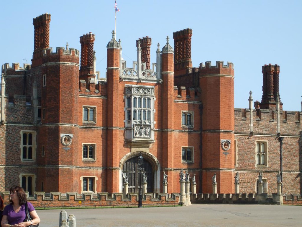Hampton Court Palace (Tudor Portion), early 16th c. Flickr