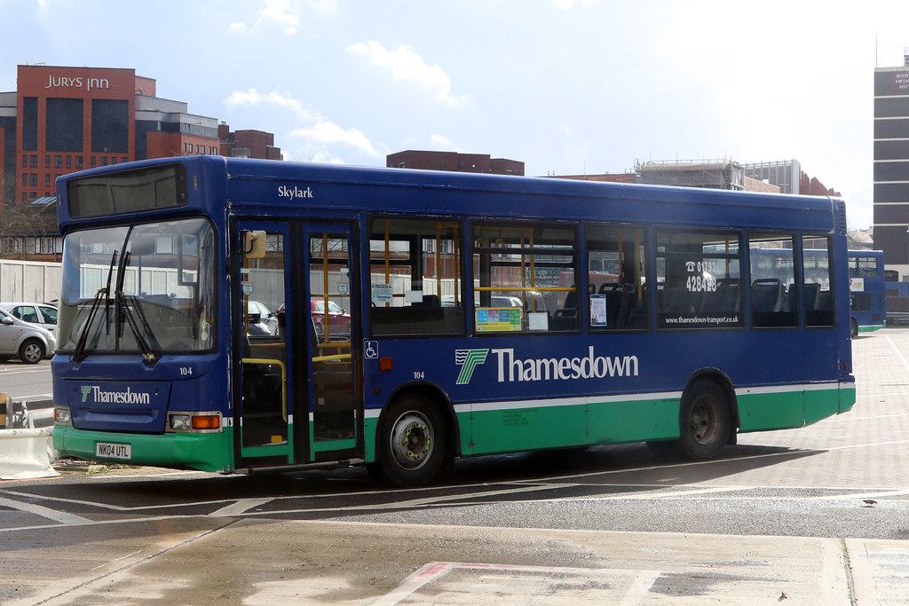 NK04 UTL, Swindon Bus Station, February 16th 2017 NK04UTL … Flickr