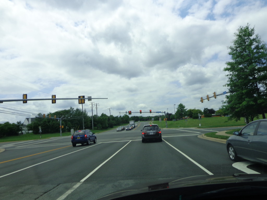 Claiborne Pkwy Hay Rd This picture was taken on June 19,… Flickr