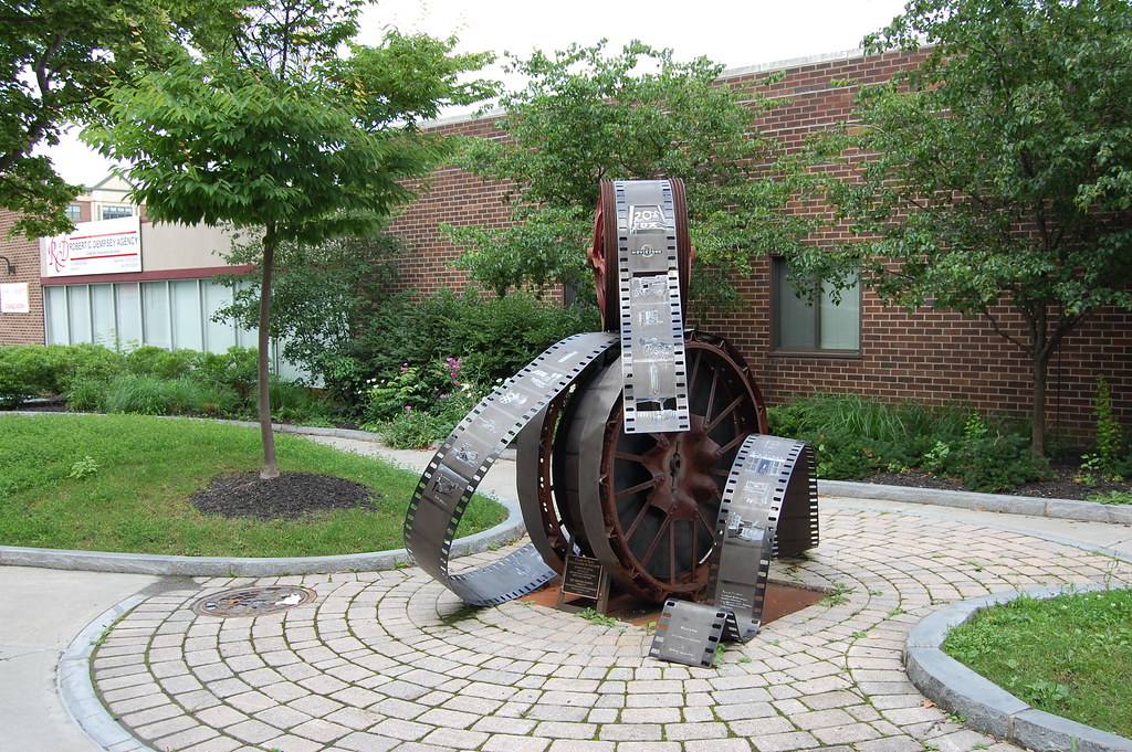 Art Around Auburn Wheel To Reel Auburn, NY Another vie… Flickr