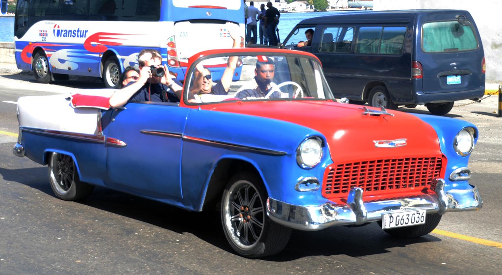Classic Cuban Cars in Havana A 55 or 56 Chevy with a less … Flickr