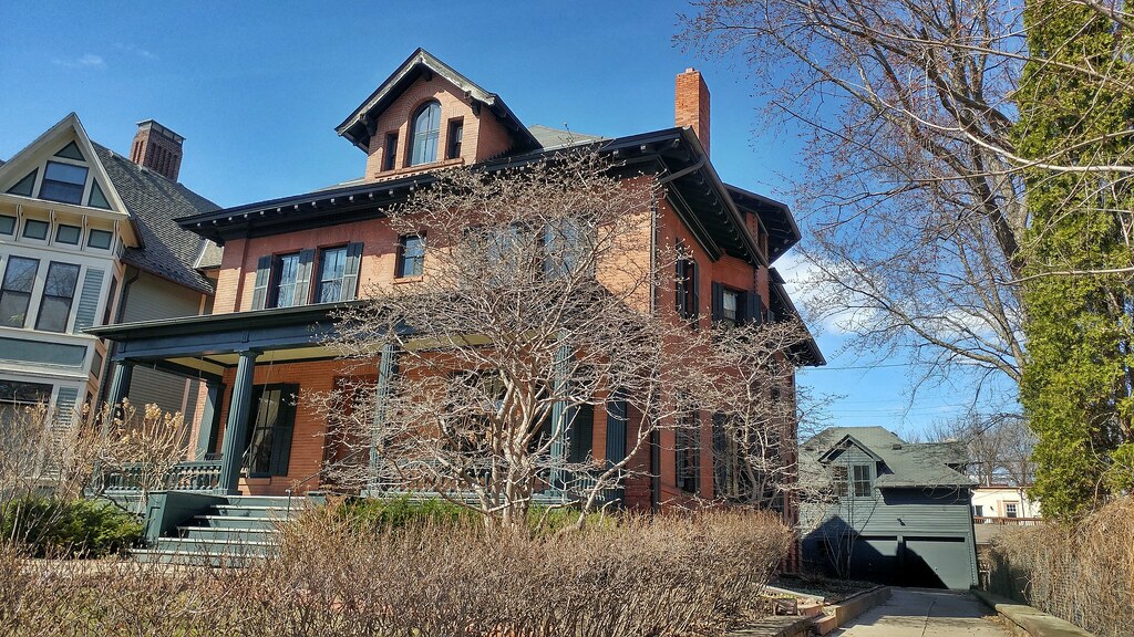 483 Ashland Ave, St Paul, MN 20170401_150723_HDR01 Flickr