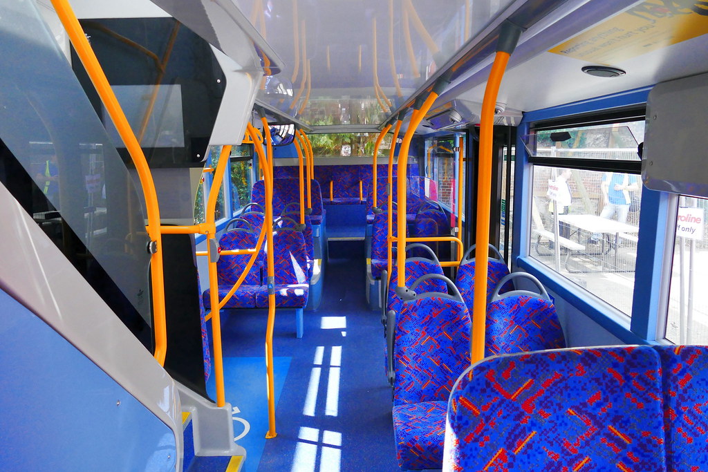 LK15CTE Metroline TEH2082 Potters Bar Garage Open Day, Sat… Flickr